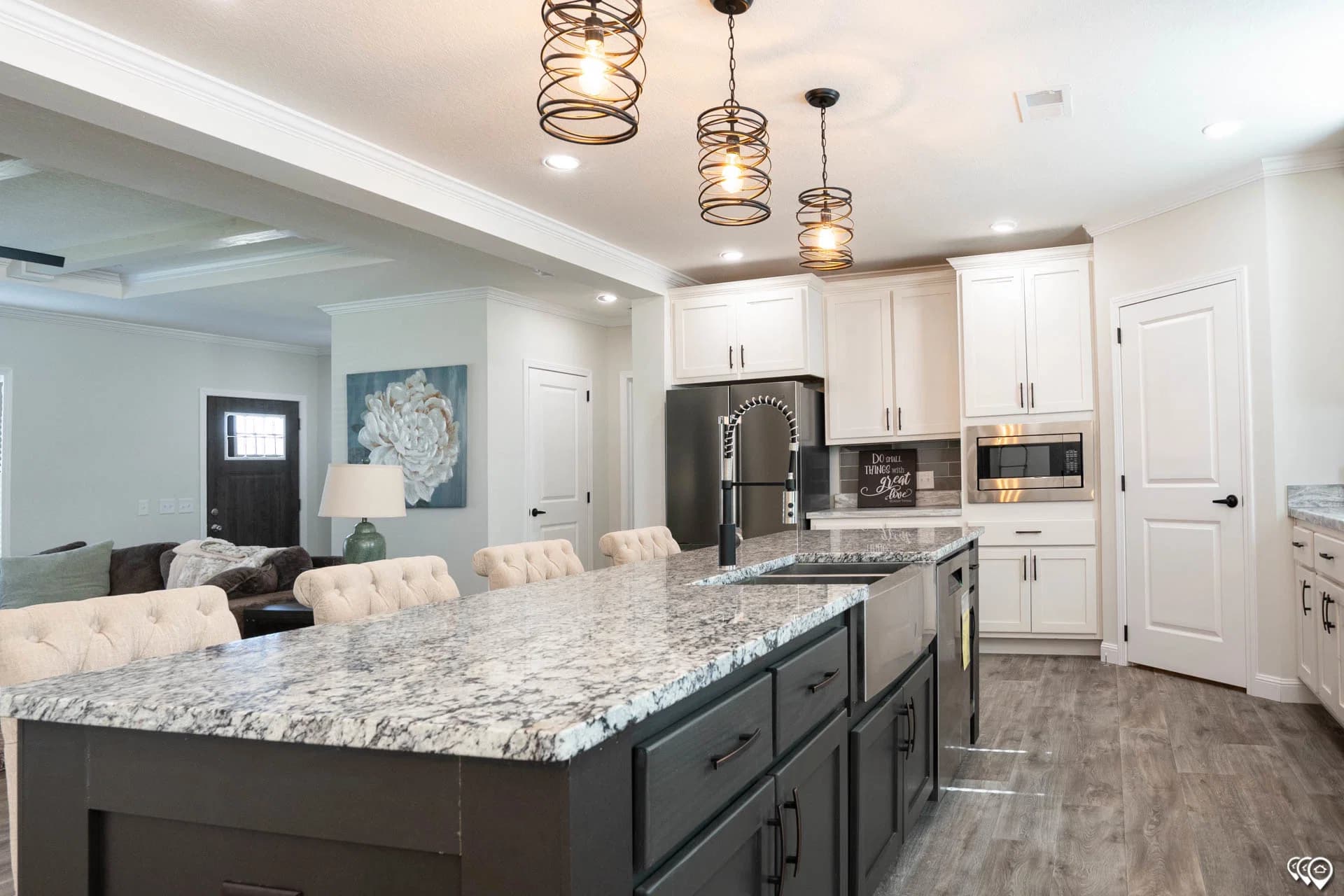 Pri3270-2060 kitchen home features