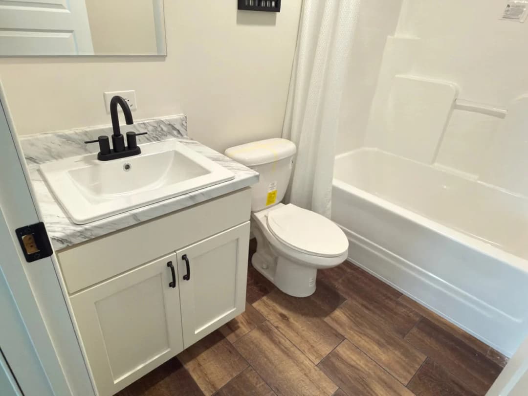 The haven b bathroom home features