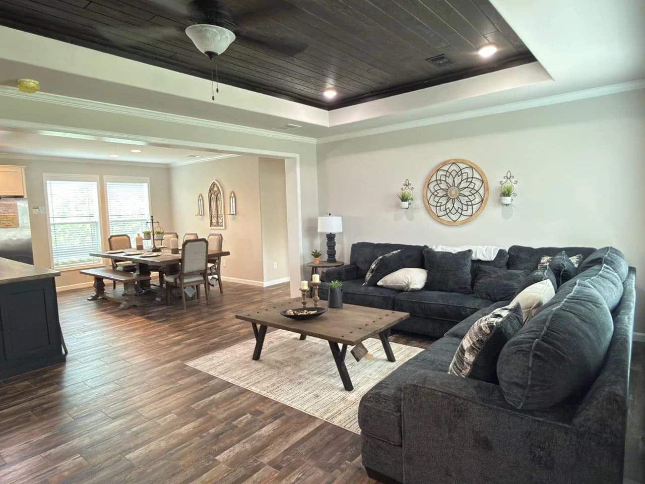 The woodside c interior home features