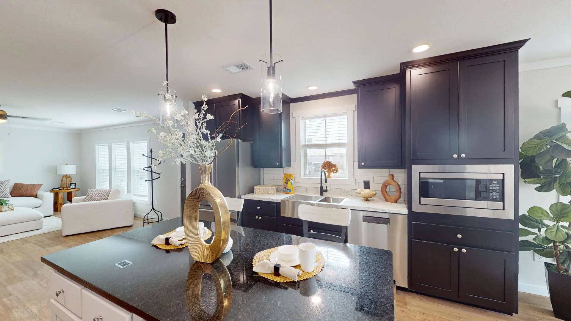 Pri3264-200 (the elijah) kitchen home features