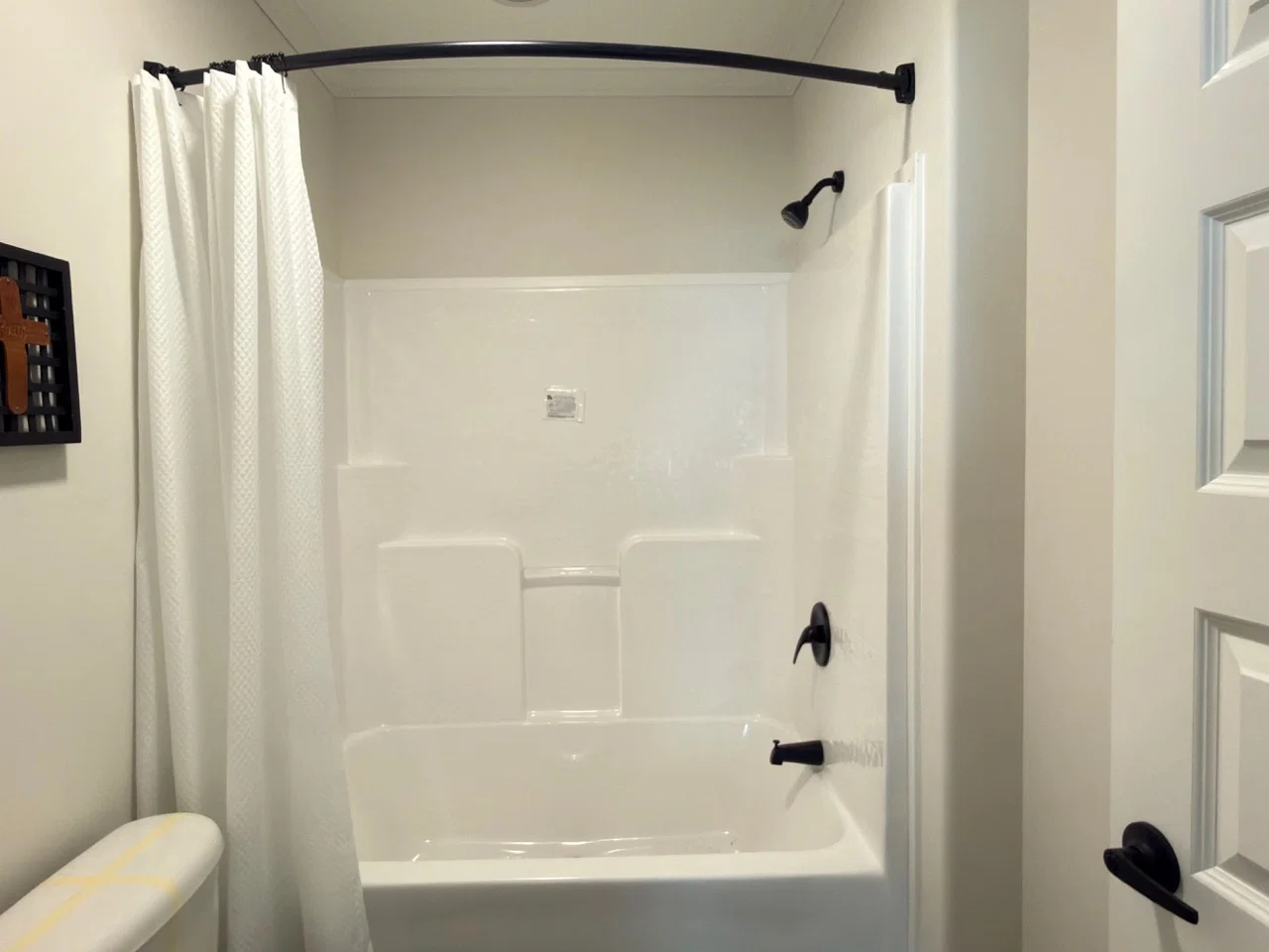 The haven b bathroom home features