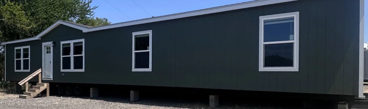 Crockett elevation and hero home features