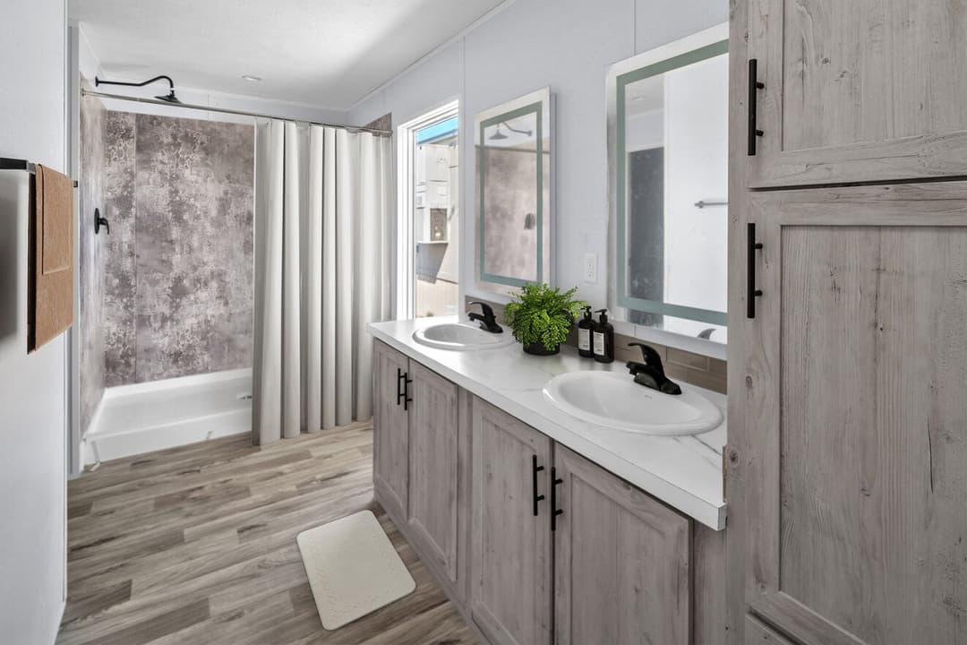 Valu maxx premier 32684f bathroom home features
