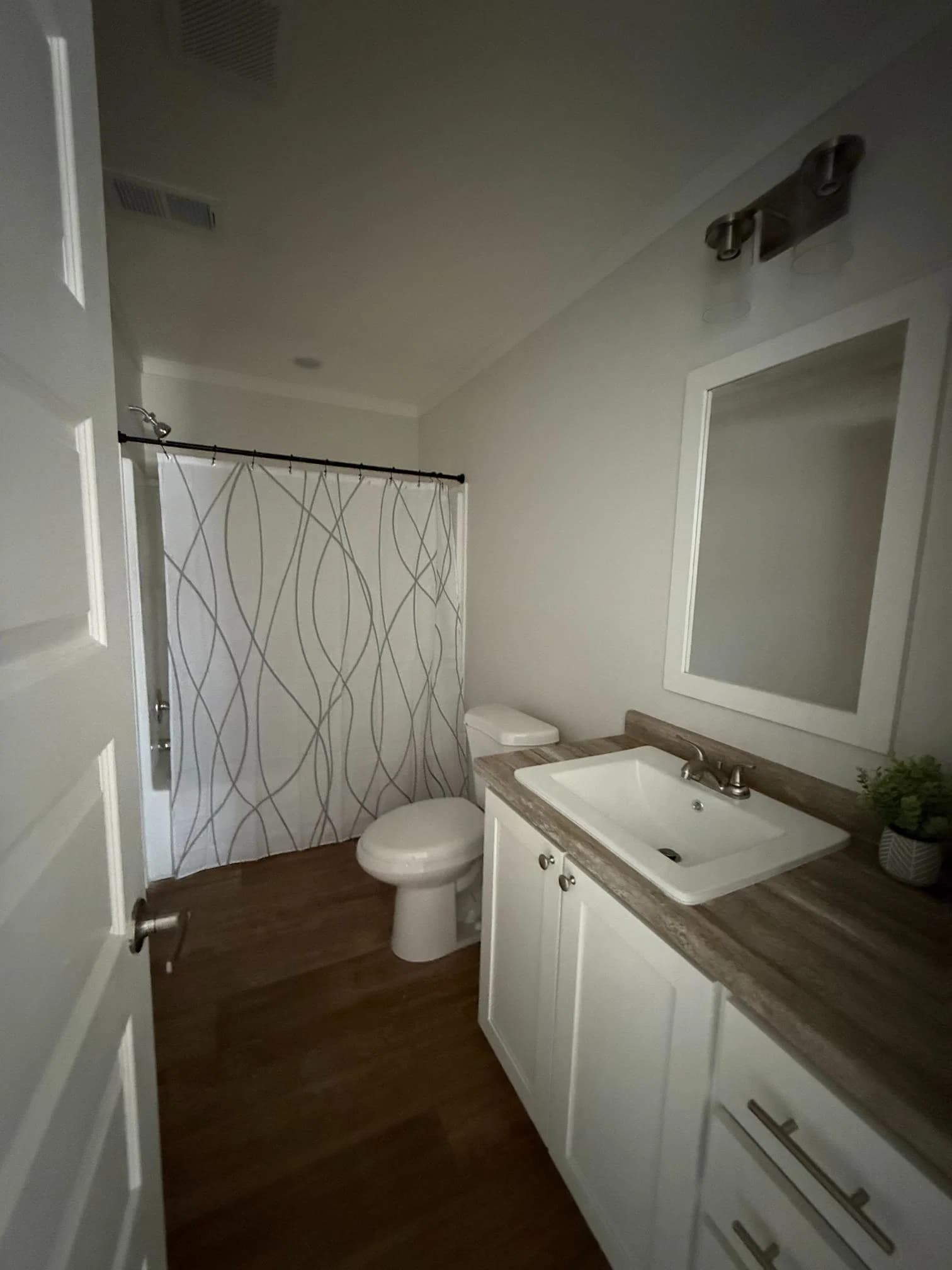 The kc bathroom home features