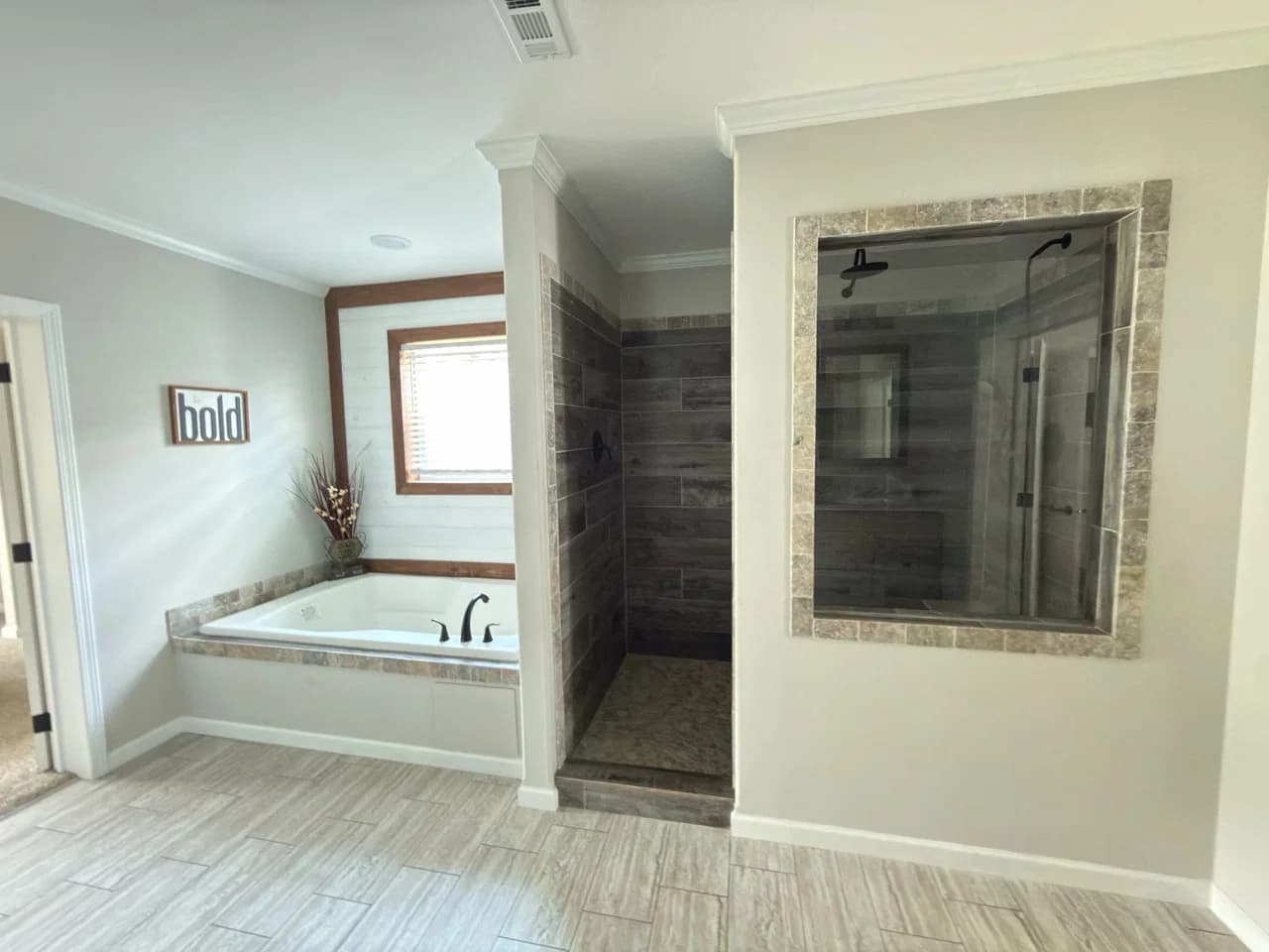 The anais bathroom home features