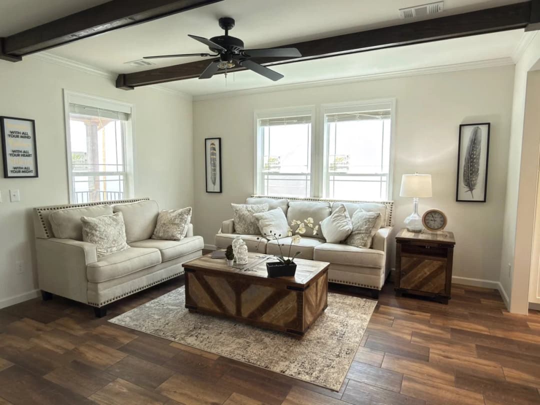 The haven b interior home features