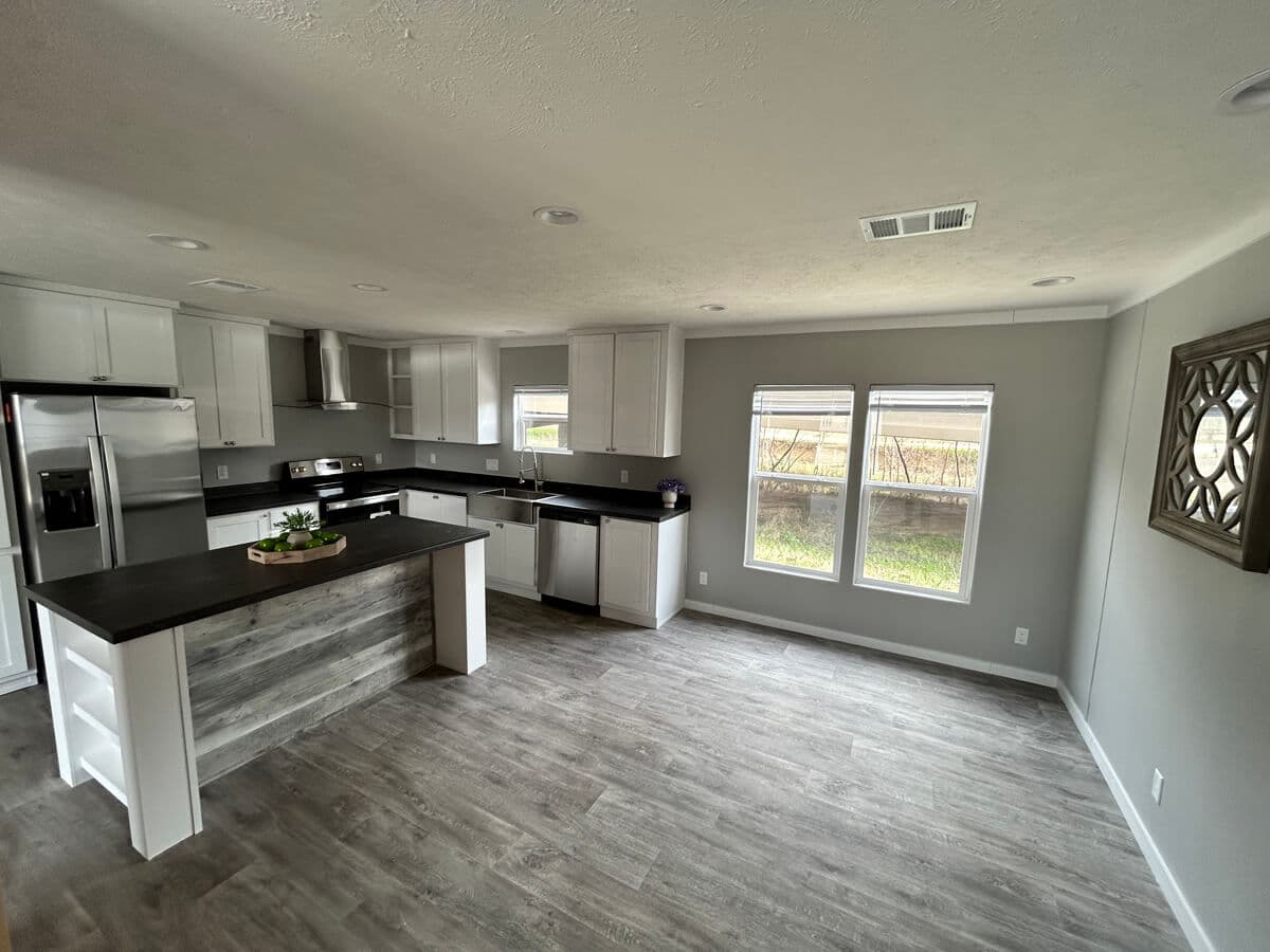 Sweet haven kitchen home features