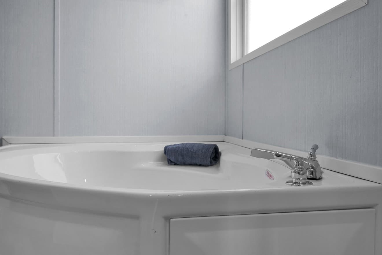 Valu maxx premier 32643e bathroom home features