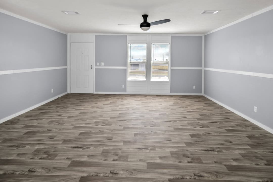 Valu maxx premier 32684f bedroom home features