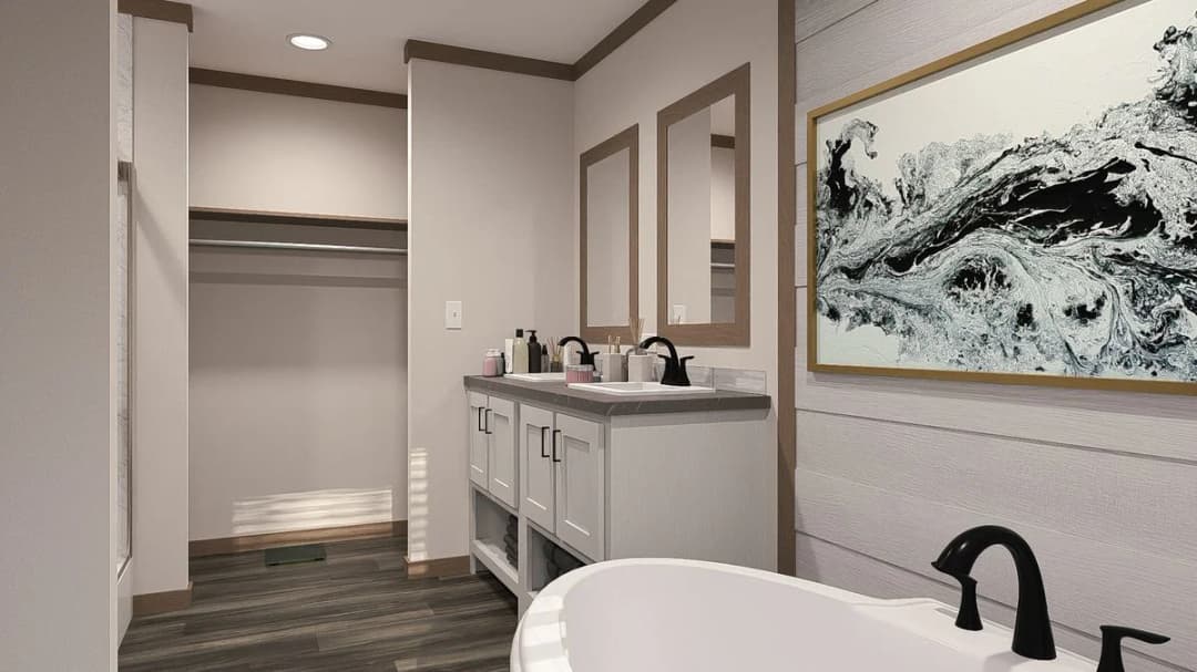 Lexi bathroom home features