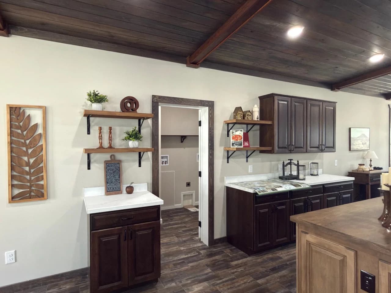 Wl-monl-6809 kitchen home features