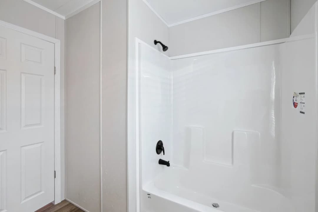 Valor 16763n bathroom home features