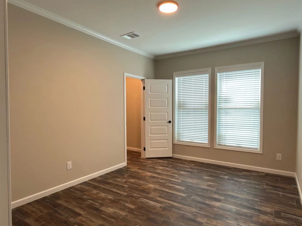 The taylor  bedroom home features