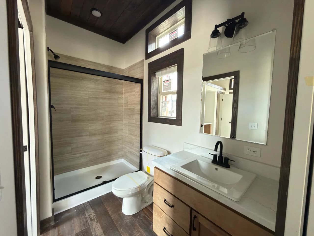 Cozy cabin bathroom home features