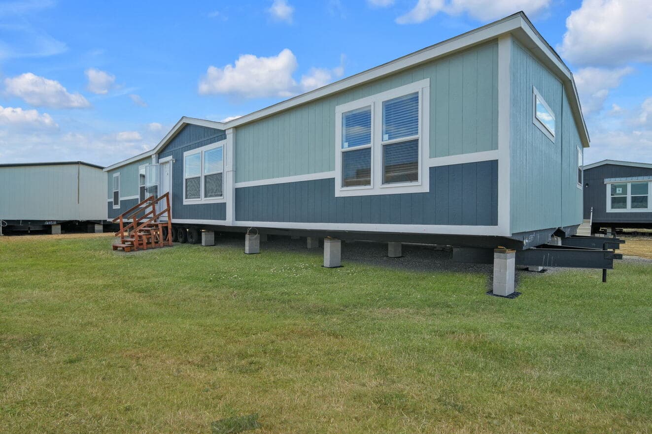 Valu maxx premier 32643e elevation, exterior, and hero home features