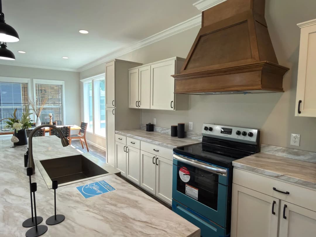 Tahoe harbor kitchen home features