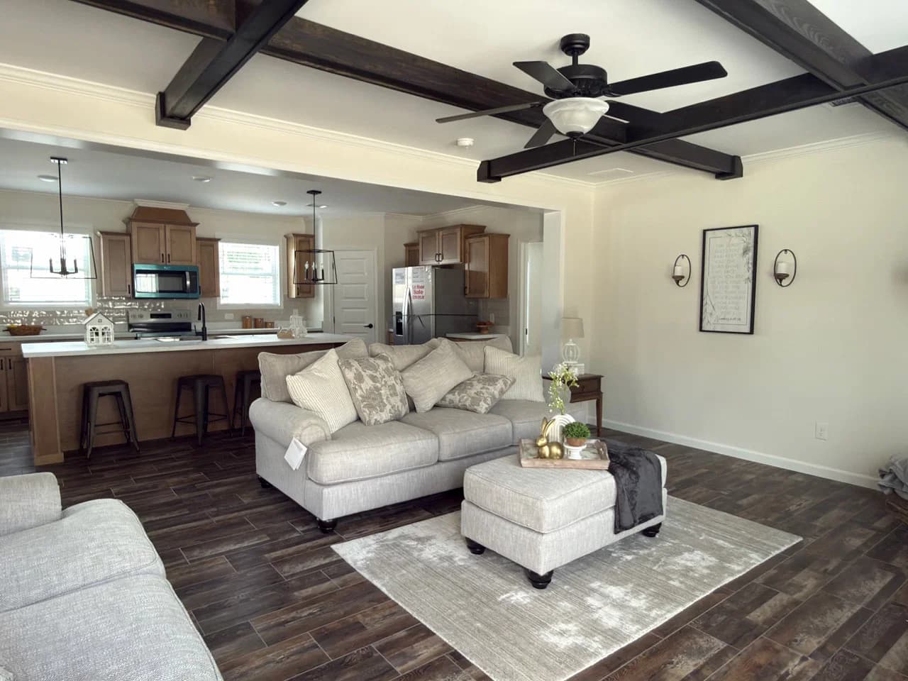 Orchard house (study) interior home features