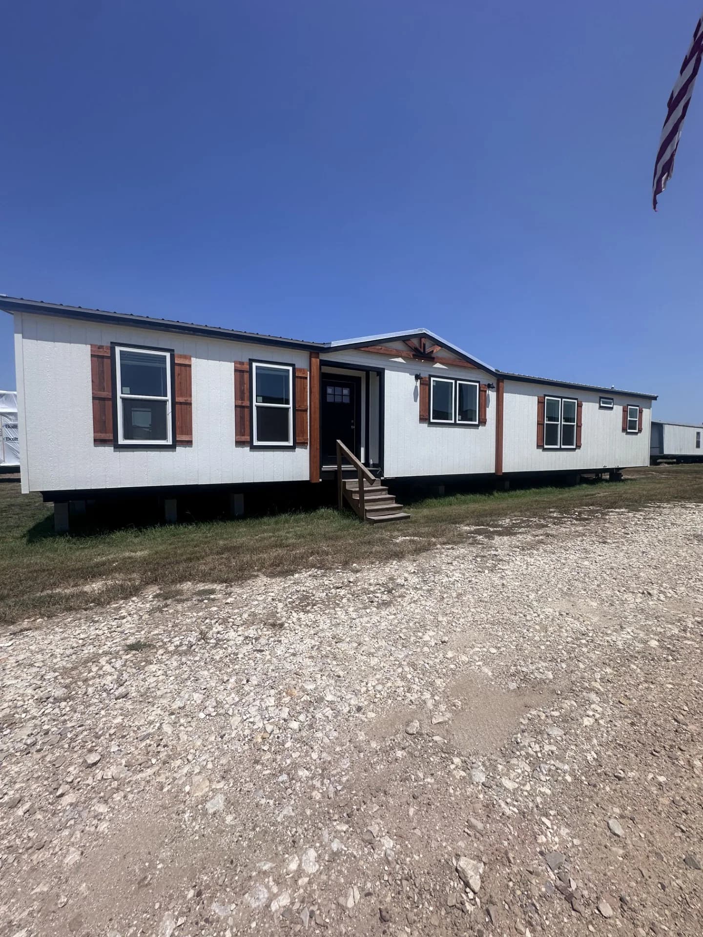 The pontchartrain hero and exterior home features