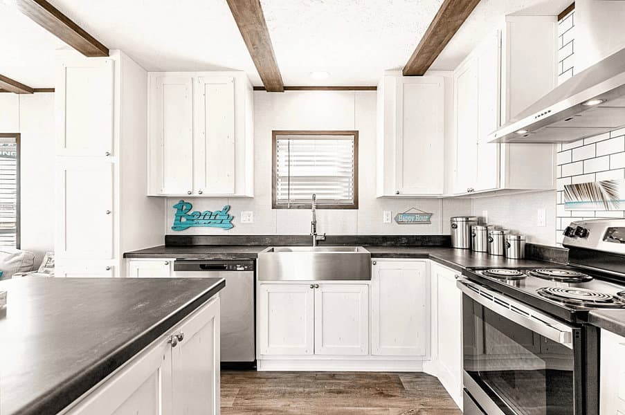 Sunset kitchen home features