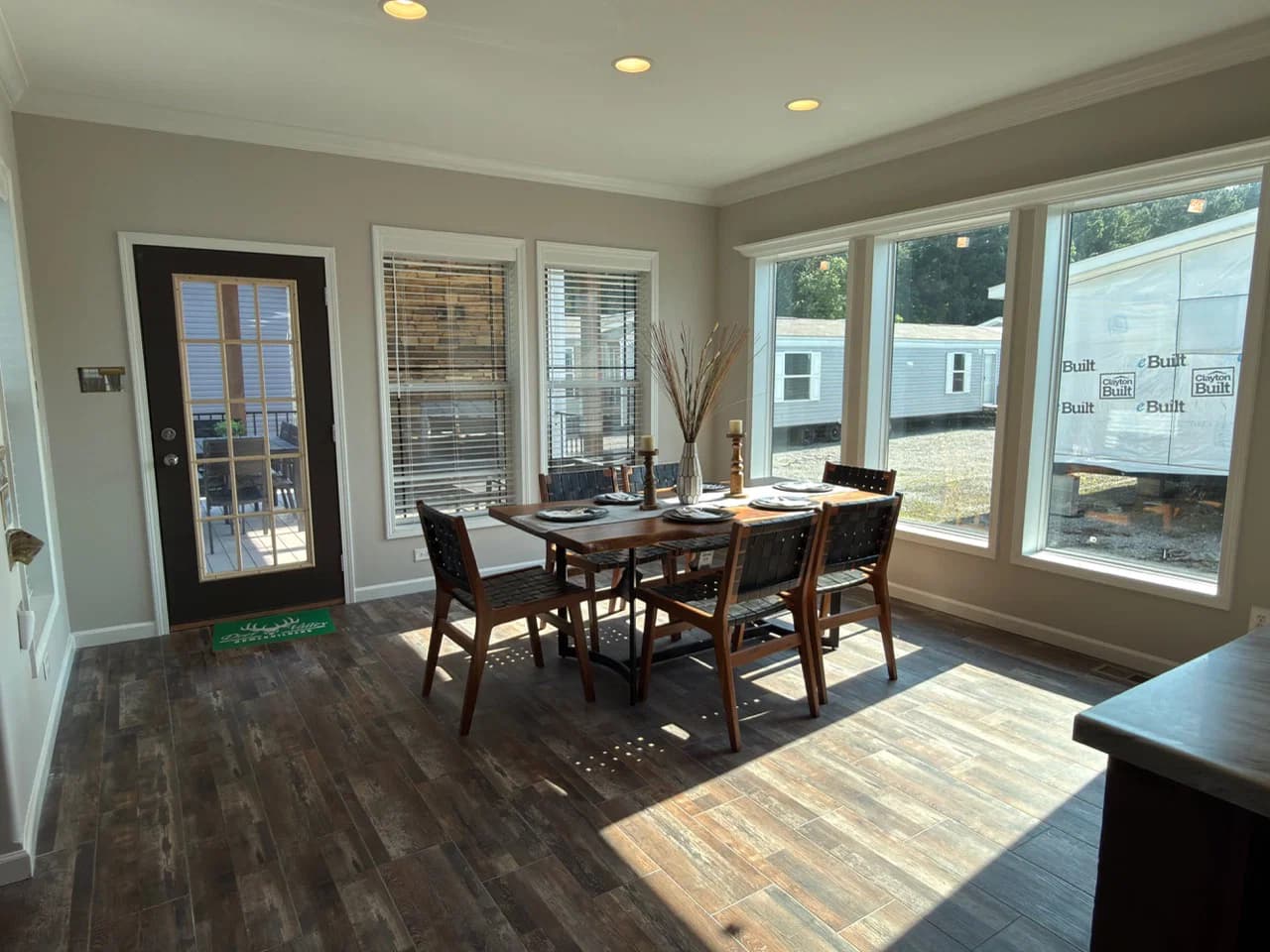 Tahoe harbor interior home features