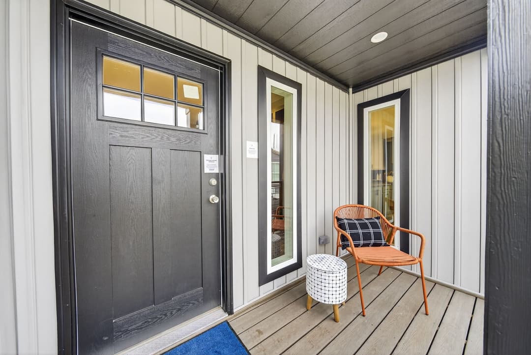 Manning exterior home features