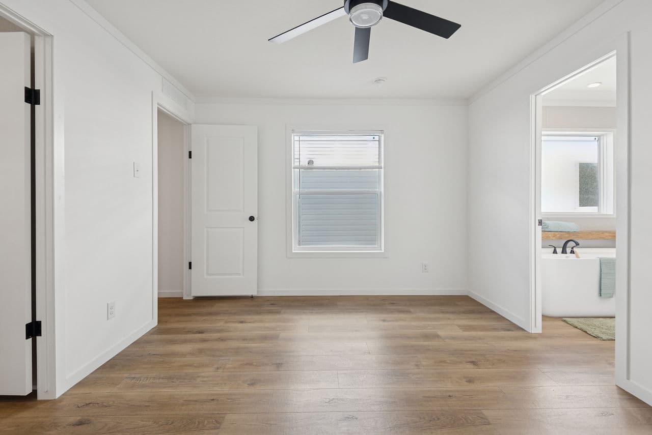 The abita bedroom home features