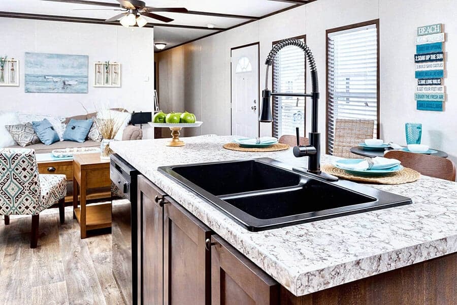 Emerald kitchen home features