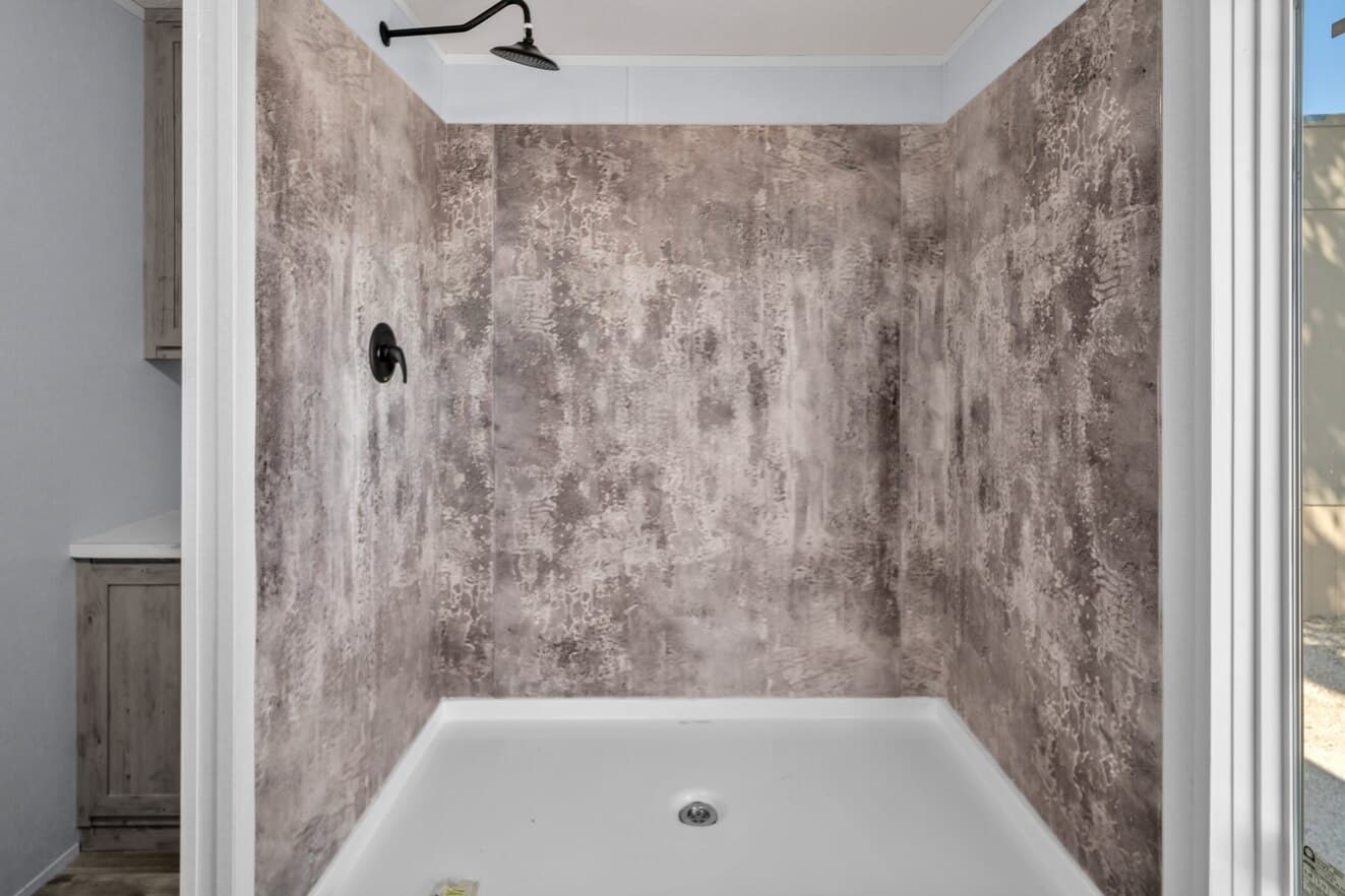 Valu maxx premier 32684f bathroom home features