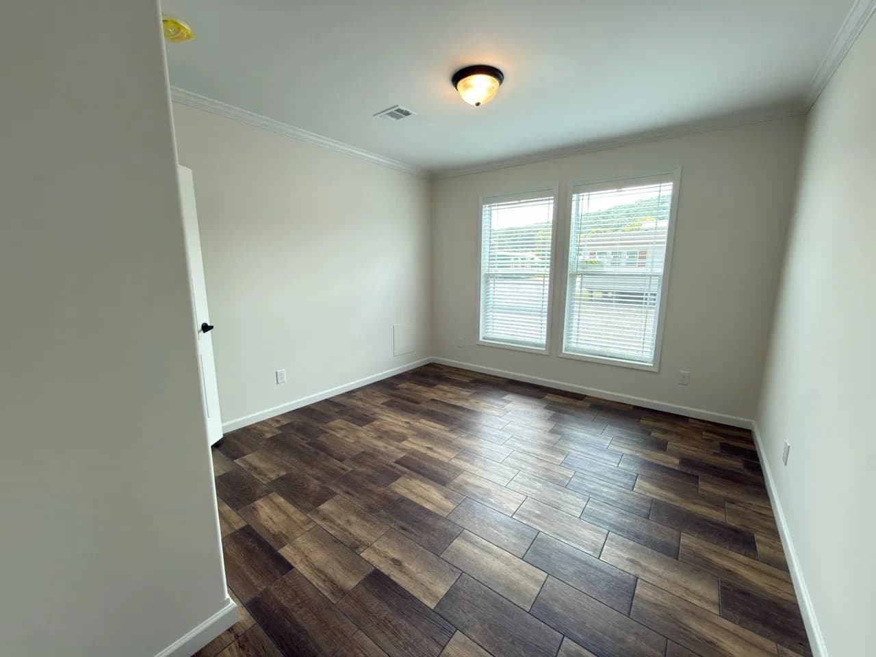 The zemira bedroom home features