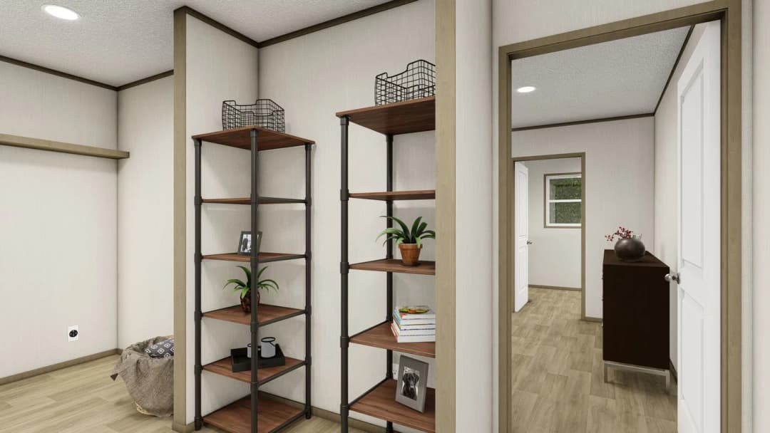 Mariner interior home features