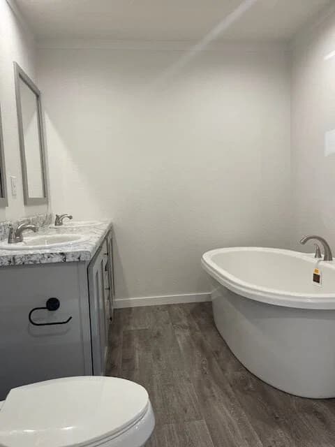 Wonderlust bathroom home features