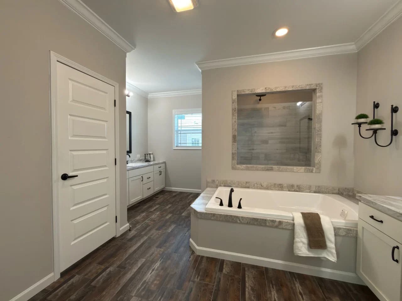 Tahoe harbor bathroom home features