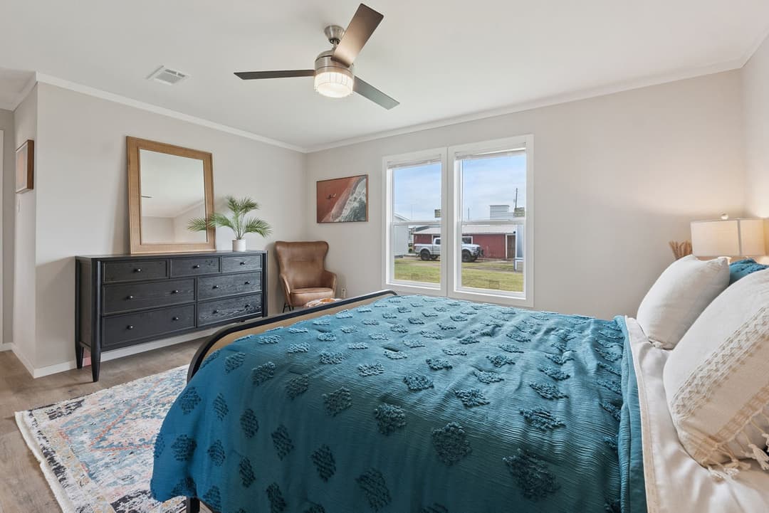 Zurich bedroom home features