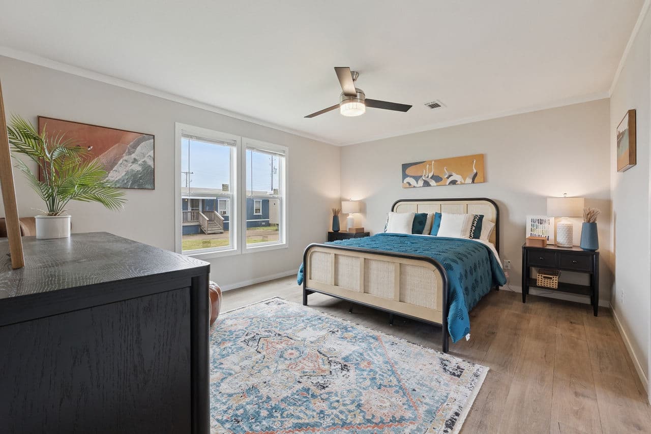 Zurich bedroom home features