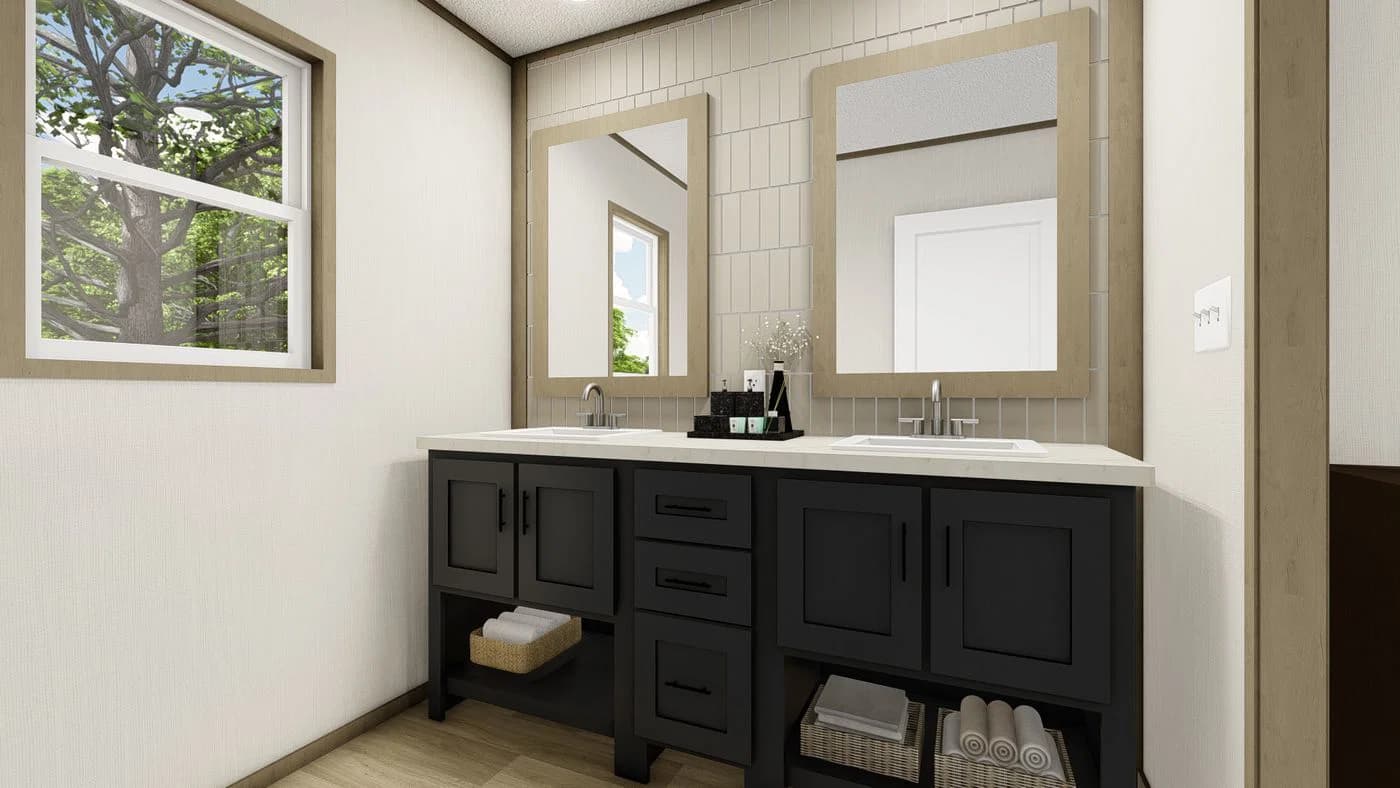 Mariner bathroom home features