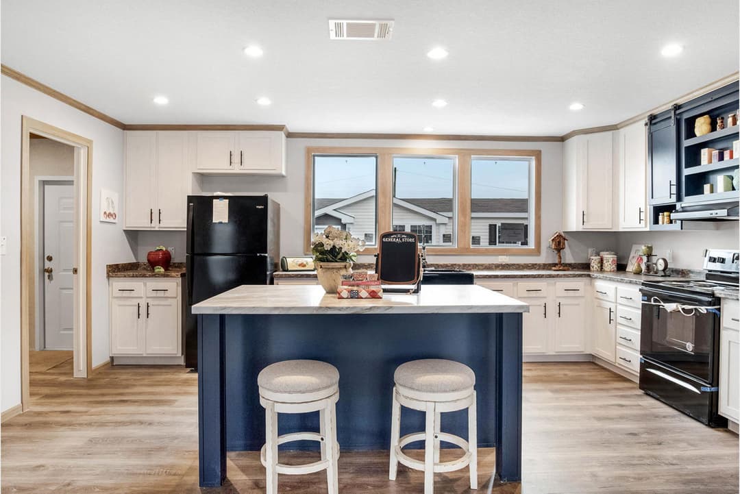 The dauphine hero and kitchen home features