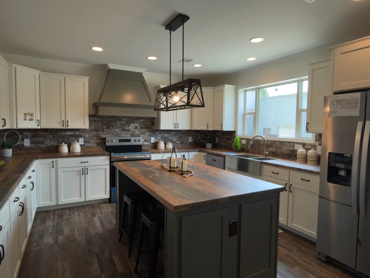 The clarkson kitchen home features