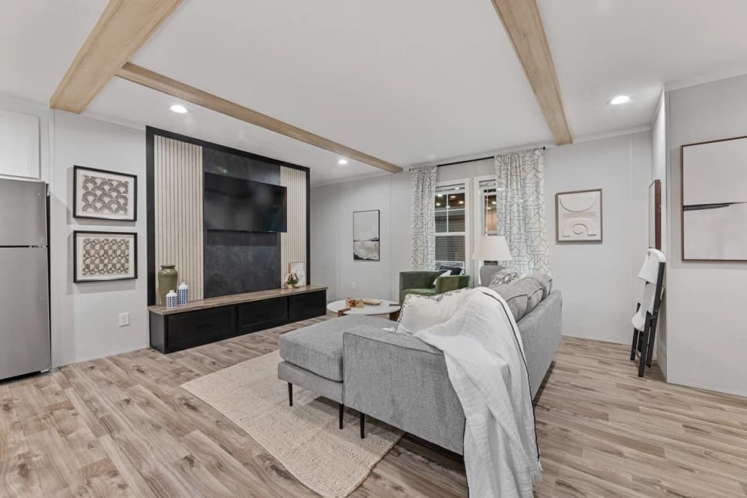 Vivid 28603n interior home features