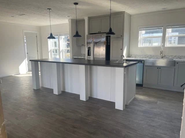 Wonderlust kitchen home features