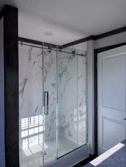 Emilie elite bathroom home features