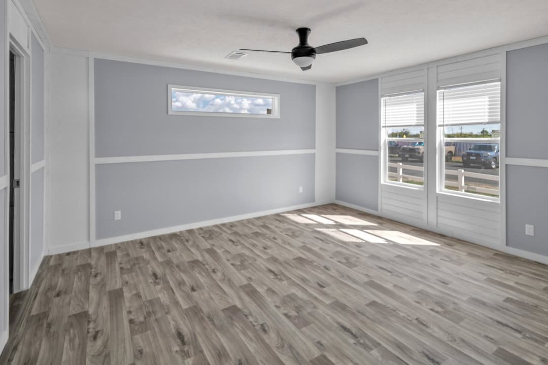 Valu maxx premier 32684f bedroom home features
