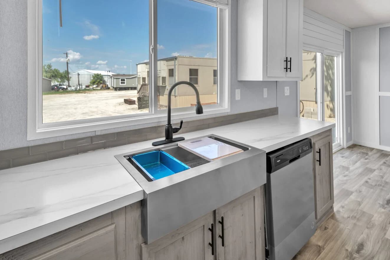 Valu maxx premier 32684f kitchen home features