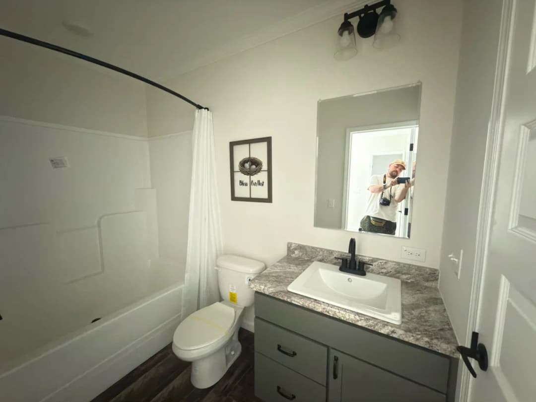 Orchard house (study) bathroom home features
