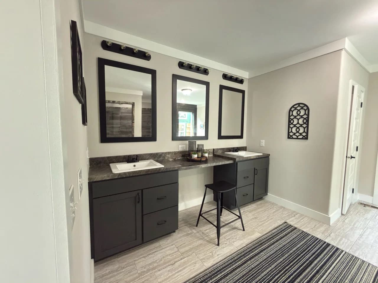 The barndominium bathroom home features