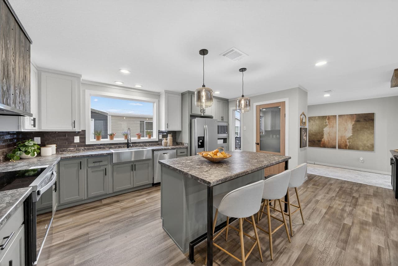 Manning kitchen home features