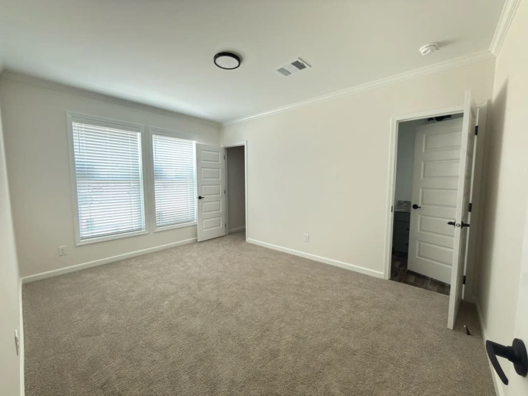 Orchard house (study) bedroom home features