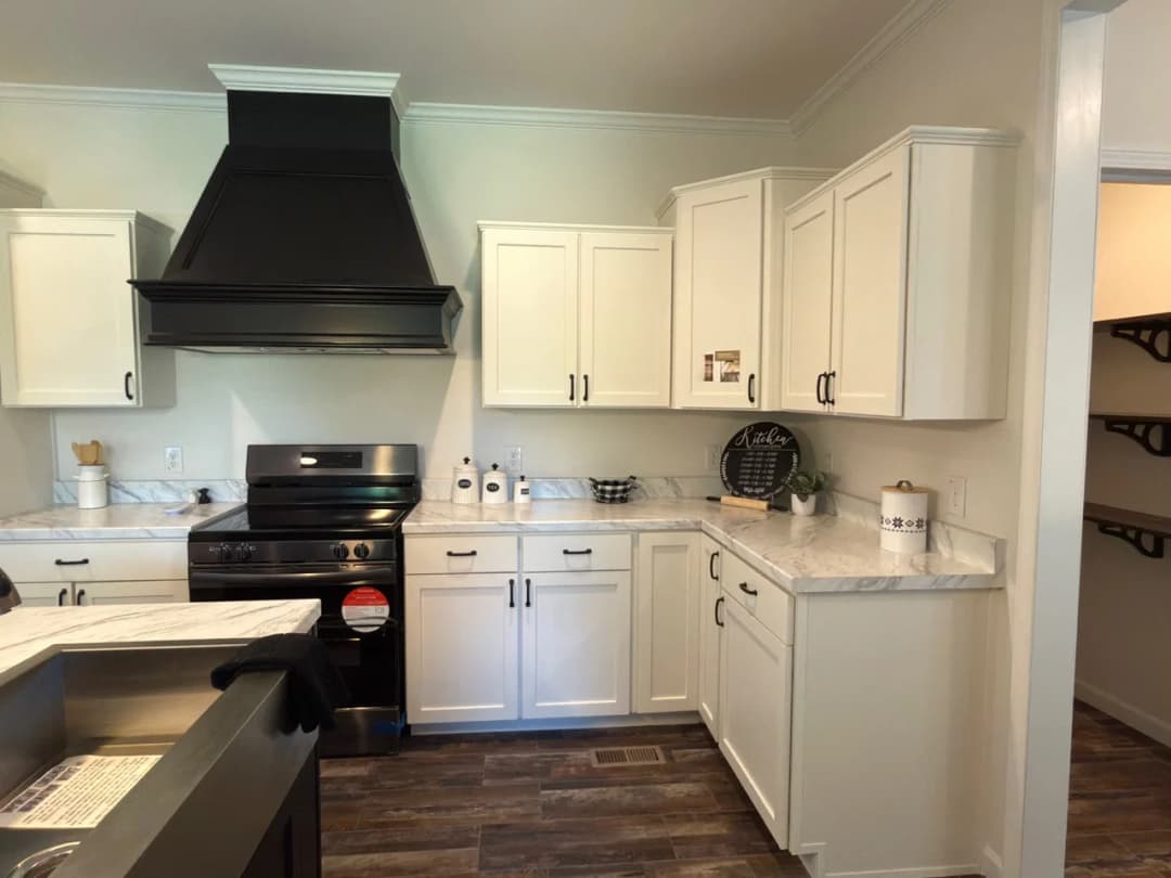 Briarritz b kitchen home features