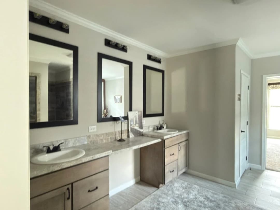 The anais bathroom home features