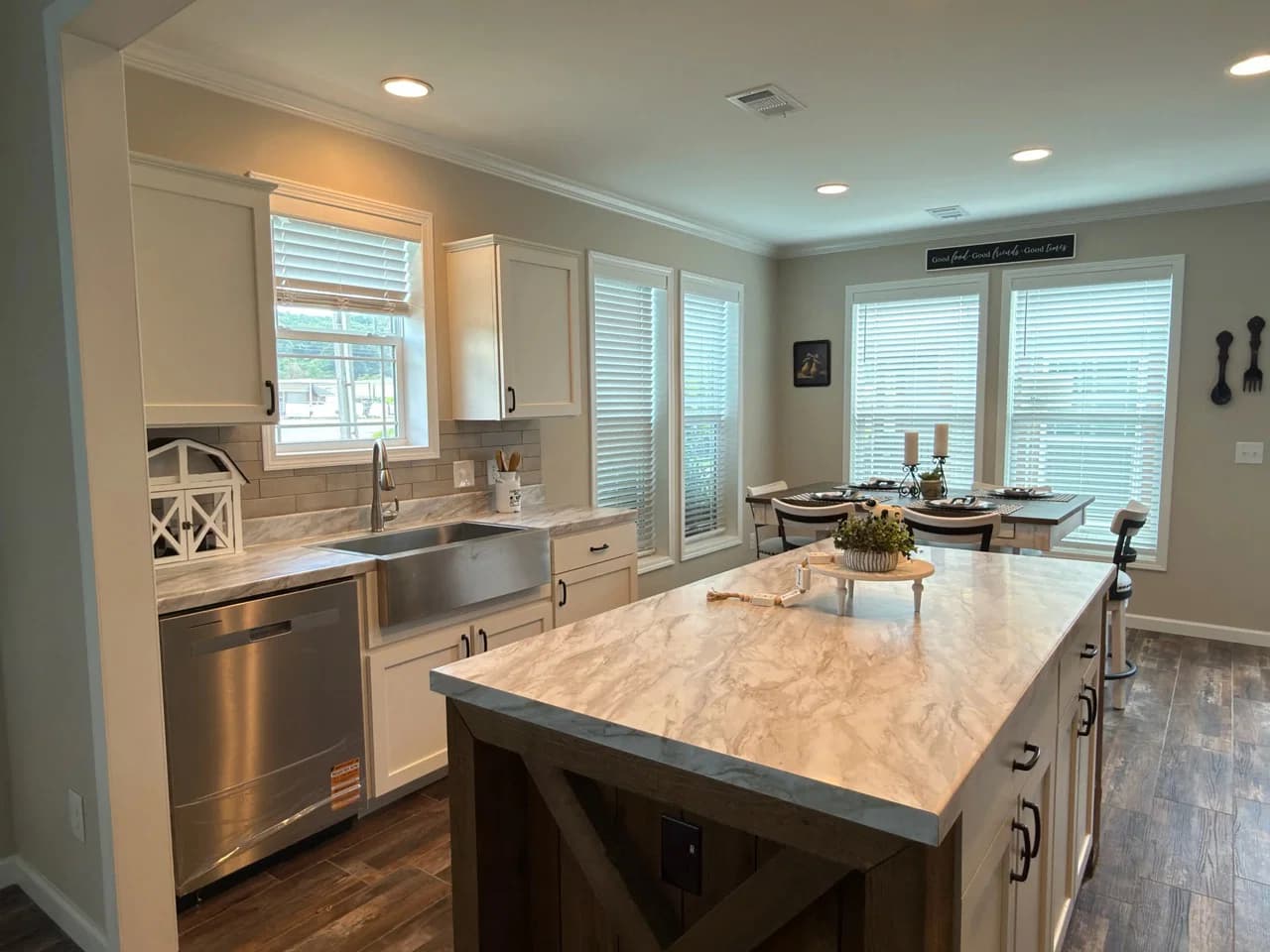 The haven kitchen home features