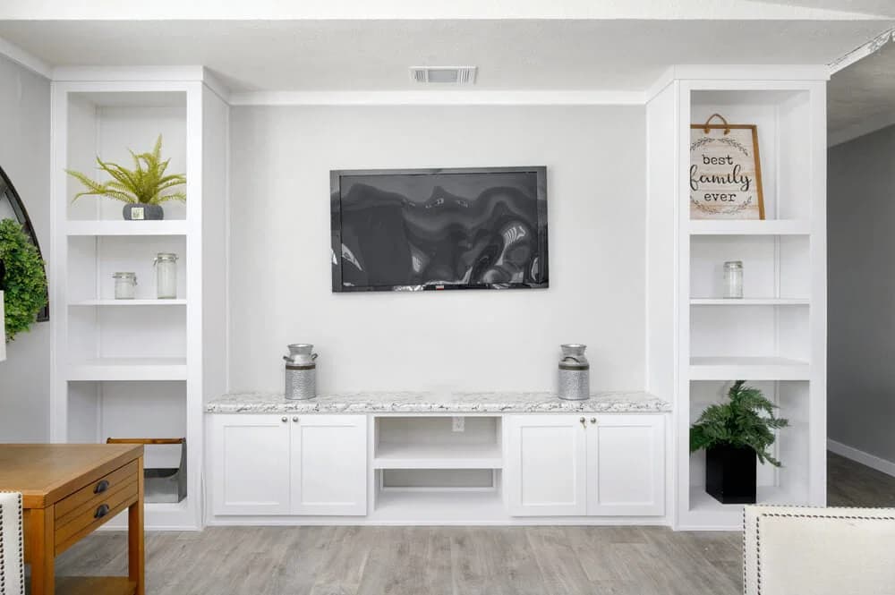 Woodland interior home features